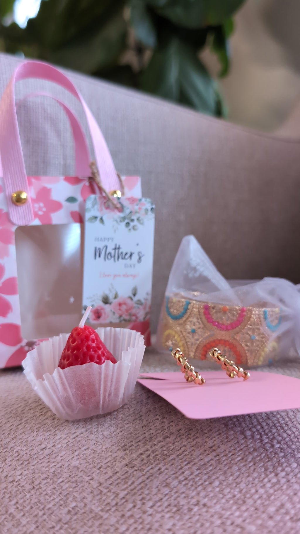 Nush cutest mother's day gift hamper