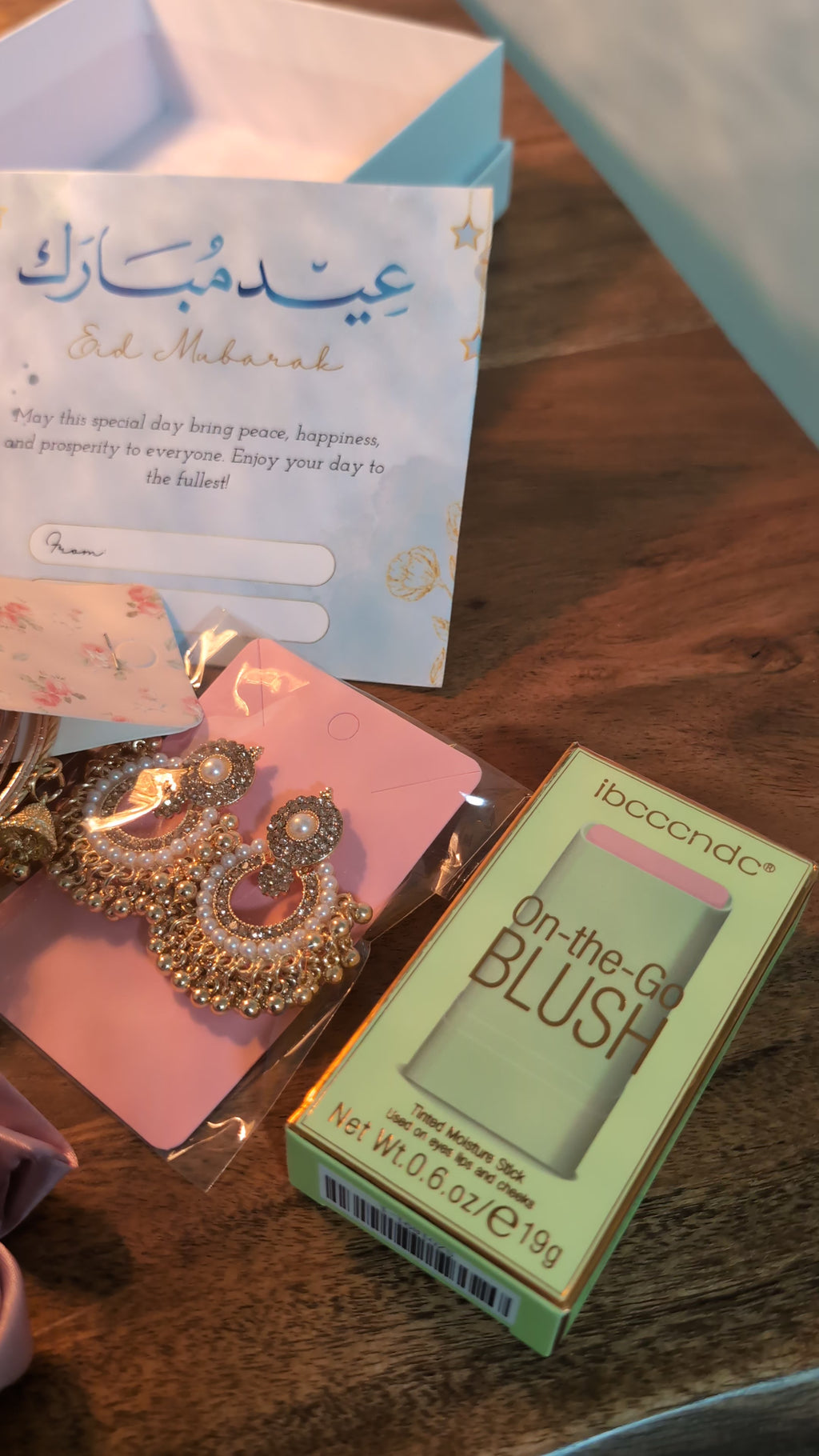 Nush Eid gift box.