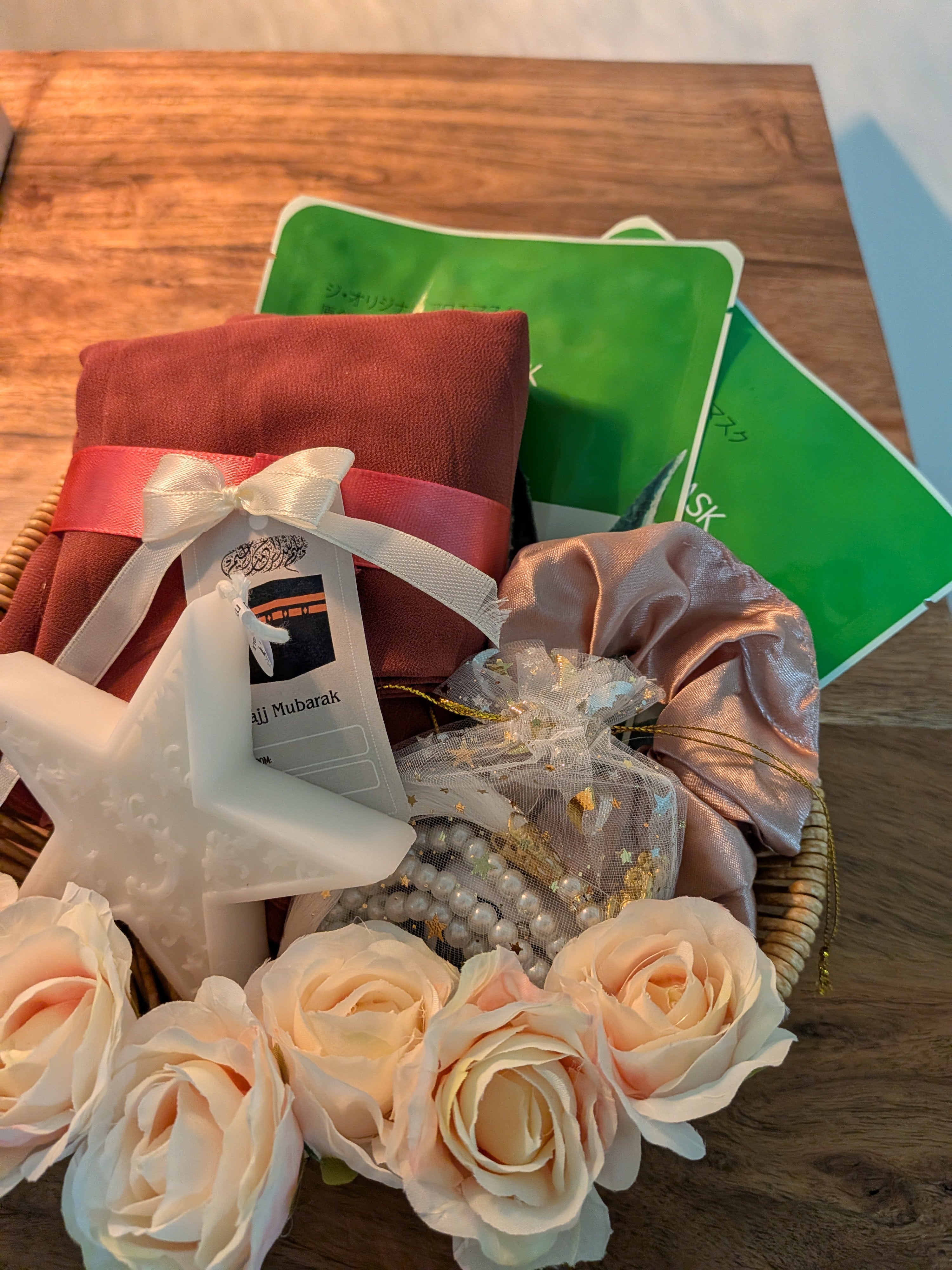Nush hajj Mubarak gift basket