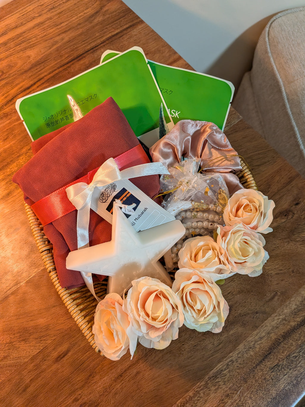 Nush hajj Mubarak gift basket