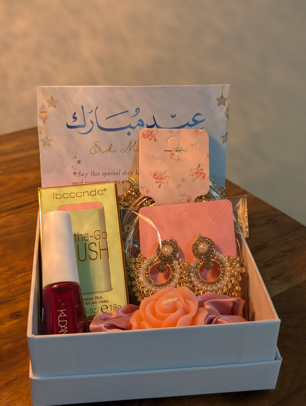 Nush Eid gift box.