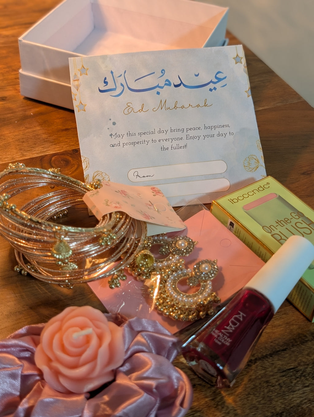 Nush Eid gift box.