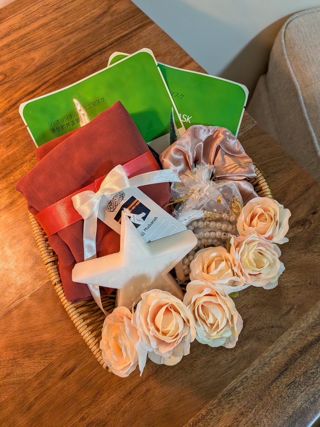 Nush hajj Mubarak gift basket